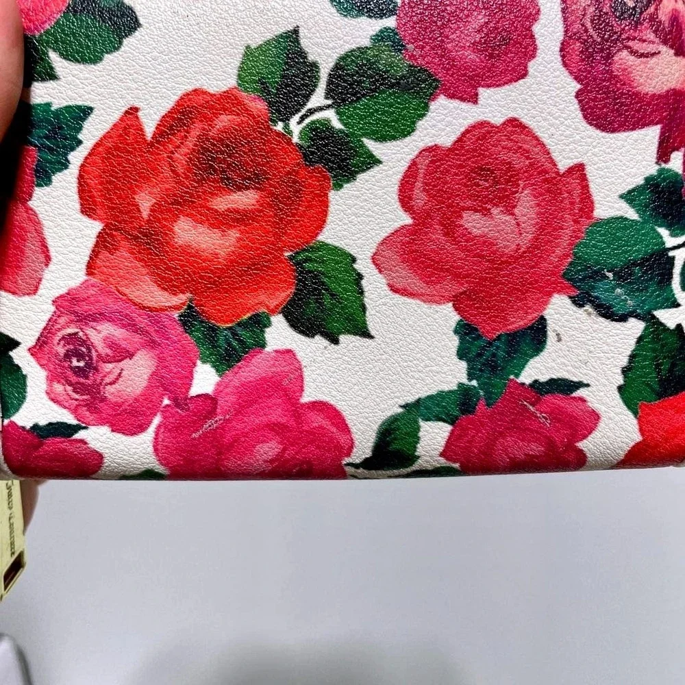 Y2K Juicy Couture‎ Floral Rose Heart Lock Zip Around Small Wallet White Red Pink